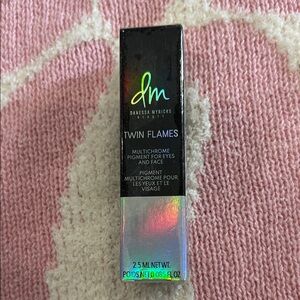 Danessa Myricks Twin Flames Multichrome Pigment